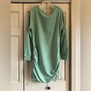 Sheilay NWT mint extended crew neck, long sleeve dress, side ruching and ties, M